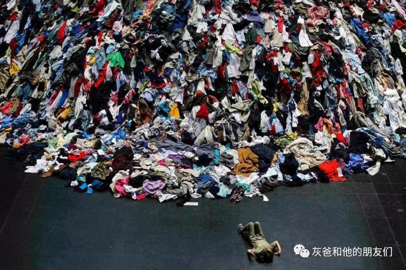 废旧纺织品处理：如何让“旧”焕发新生